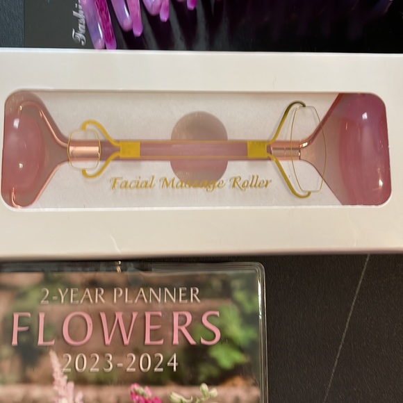 5pc misc items for the ladies - Picture 4 of 5